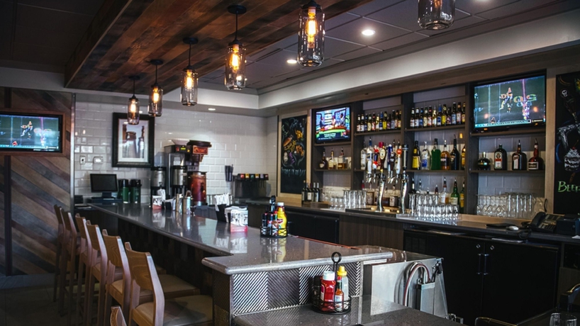 Imagen del bar/restaurante del Hotel Holiday Inn Atlanta-northlake, An Ihg. Foto 3