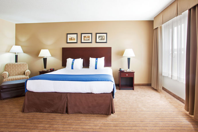 Imagen del bar/restaurante del Hotel Holiday Inn Aurora North - Naperville, An Ihg. Foto 2