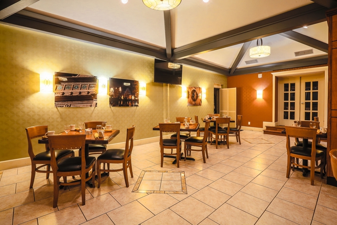 Imagen del bar/restaurante del Hotel Holiday Inn Austin Midtown, An Ihg. Foto 2