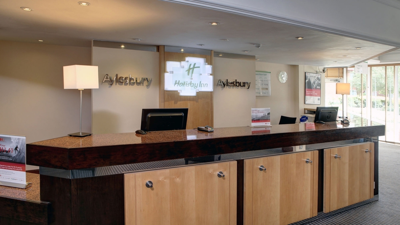 Imagen de los interiores del Hotel Holiday Inn Aylesbury, An Ihg. Foto 10