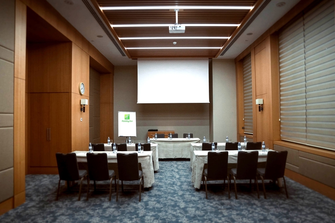 Imagen de los interiores del Hotel Holiday Inn Baku, An Ihg. Foto 13