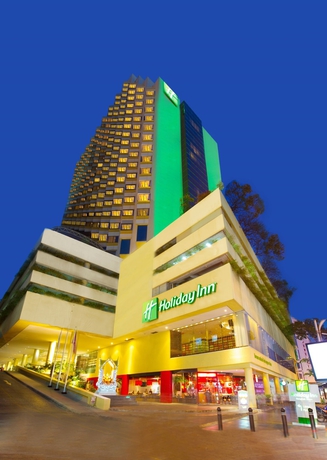 Imagen de los exteriores del Hotel Holiday Inn Bangkok Silom, An Ihg. Foto 10
