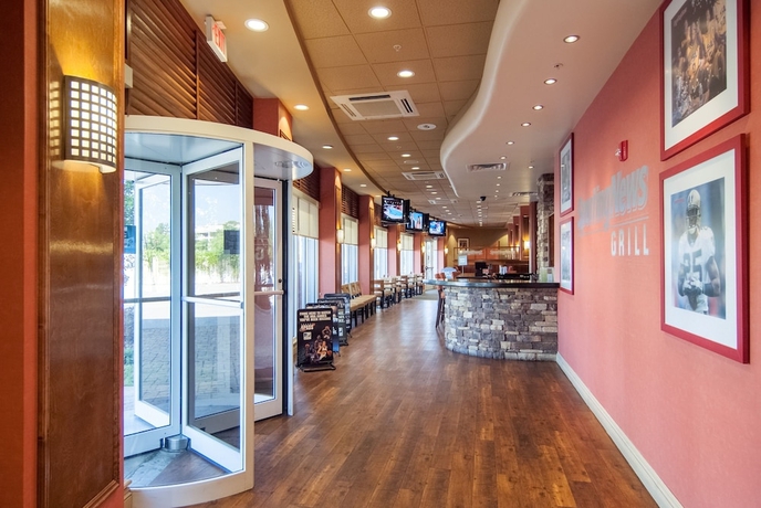 Imagen del bar/restaurante del Hotel Holiday Inn Baton Rouge College Drive I-10, An Ihg. Foto 3