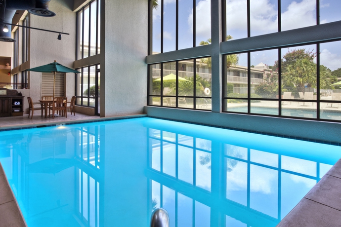 Imagen de la piscina del Hotel Holiday Inn Baton Rouge-south, An Ihg. Foto 15