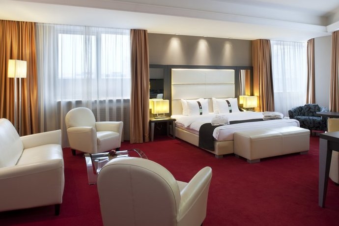 Imagen de la habitación del Hotel Holiday Inn Belgrade, An Ihg. Foto 4