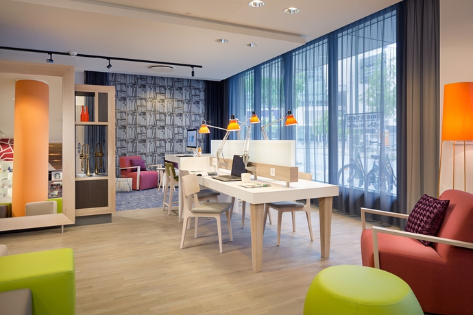 Imagen de los interiores del Hotel Holiday Inn Berlin City East Side. Foto 14