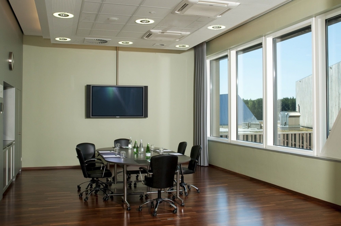 Imagen de los interiores del Hotel Holiday Inn Bern-westside. Foto 12