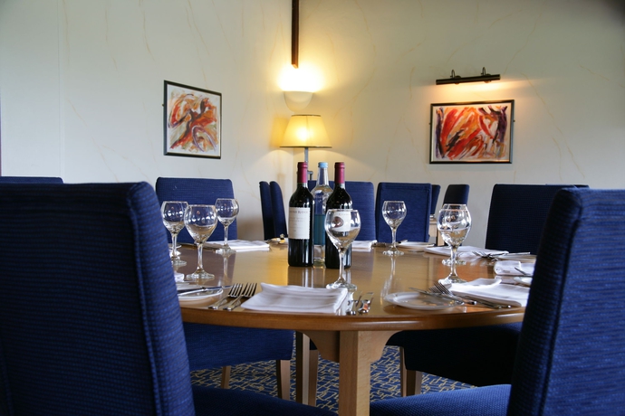 Imagen del bar/restaurante del Hotel Holiday Inn Birmingham Bromsgrove, An Ihg. Foto 3