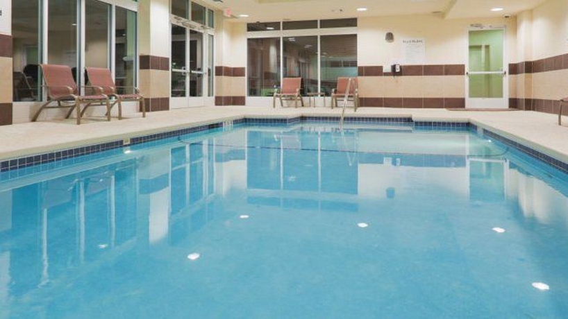 Imagen de la piscina del Hotel Holiday Inn Birmingham - Hoover, An Ihg. Foto 12