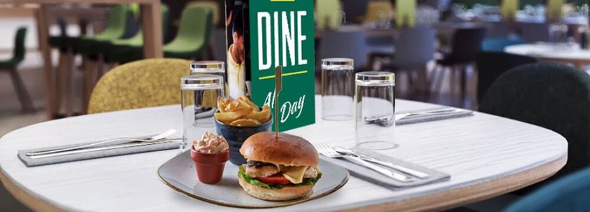 Imagen del bar/restaurante del Hotel Holiday Inn Blackpool, an IHG. Foto 13