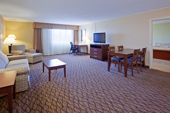 Imagen de los interiores del Hotel Holiday Inn Bloomington Airport South Mall Area, An Ihg. Foto 7