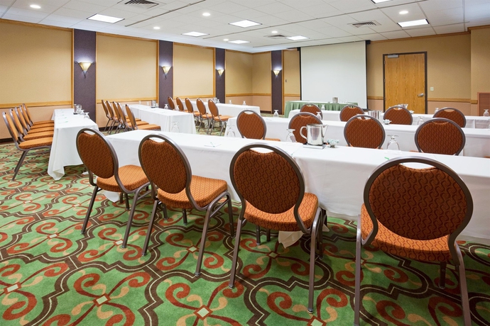 Imagen de los interiores del Hotel Holiday Inn Bloomington Airport South Mall Area, An Ihg. Foto 11