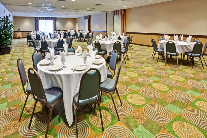 Imagen de los interiores del Hotel Holiday Inn Bloomington-university Area. Foto 8