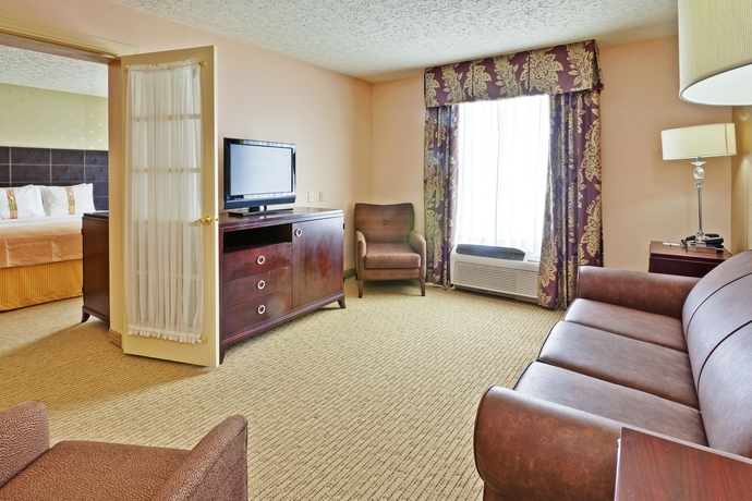 Imagen de los interiores del Hotel Holiday Inn Bloomington-university Area. Foto 11