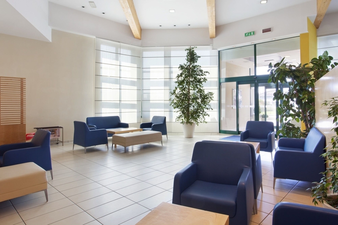 Imagen de los interiores del Hotel Holiday Inn Bologna-Fiera. Foto 13