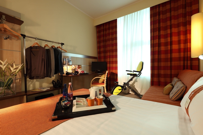 Imagen de la habitación del Hotel Holiday Inn Bologna-Fiera. Foto 5