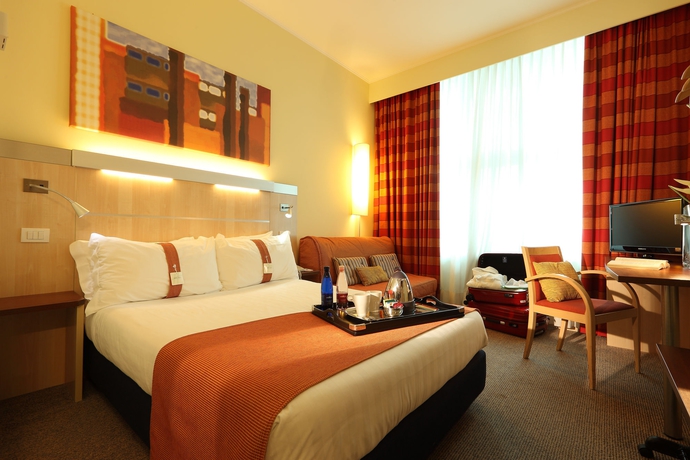 Imagen de la habitación del Hotel Holiday Inn Bologna-Fiera. Foto 9