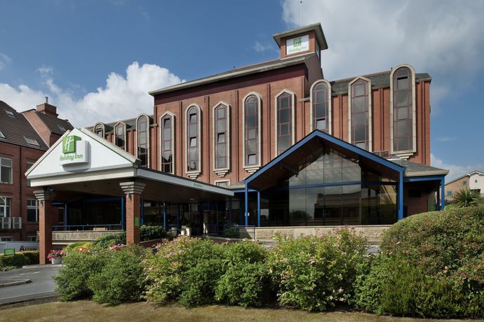 Imagen de los exteriores del Hotel Holiday Inn Bolton Centre, An Ihg. Foto 13