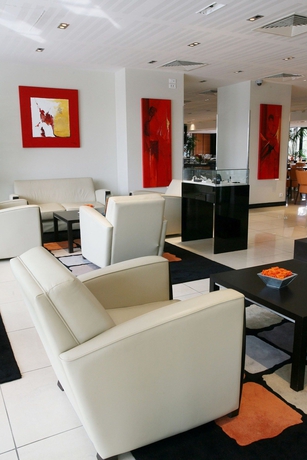Imagen del bar/restaurante del Hotel Holiday Inn Bordeaux Sud - Pessac, An Ihg. Foto 9