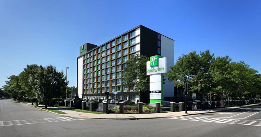 Imagen de los exteriores del Hotel Holiday Inn Boston - Cambridge Area. Foto 11
