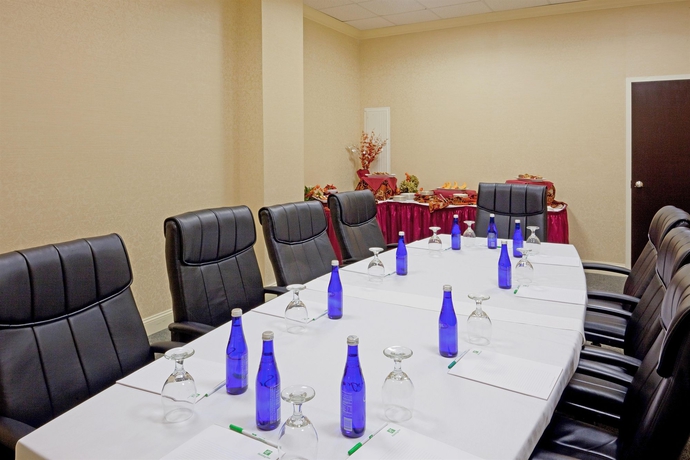 Imagen de los interiores del Hotel Holiday Inn Boston - Dedham and Conference Center, An Ihg. Foto 3