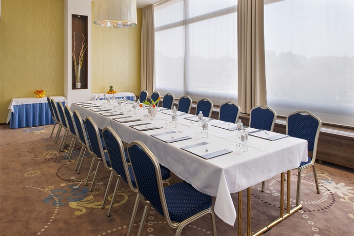 Imagen de los interiores del Hotel Holiday Inn Bratislava. Foto 14