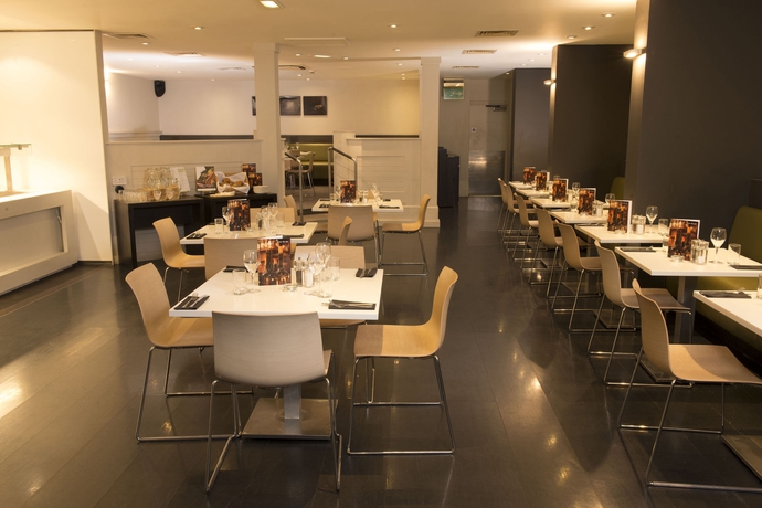 Imagen del bar/restaurante del Hotel Holiday Inn Brentwood M25, Jct. 28, An Ihg. Foto 4