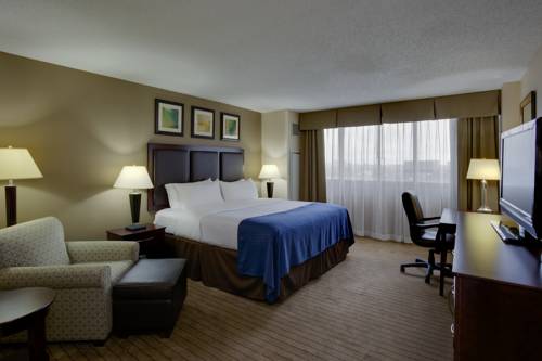 Imagen de la habitación del Hotel Holiday Inn Bridgeport-trumbull-fairfield. Foto 9