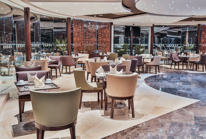 Imagen del bar/restaurante del Hotel Holiday Inn Bucaramanga Cacique. Foto 2