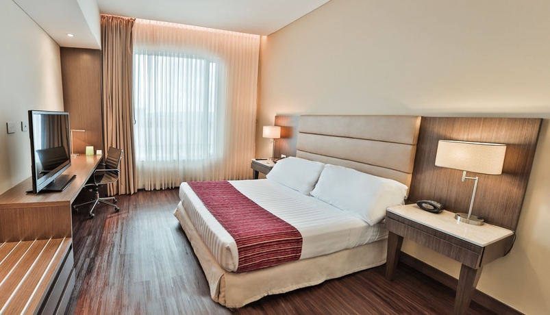 Imagen de la habitación del Hotel Holiday Inn Bucaramanga Cacique. Foto 9