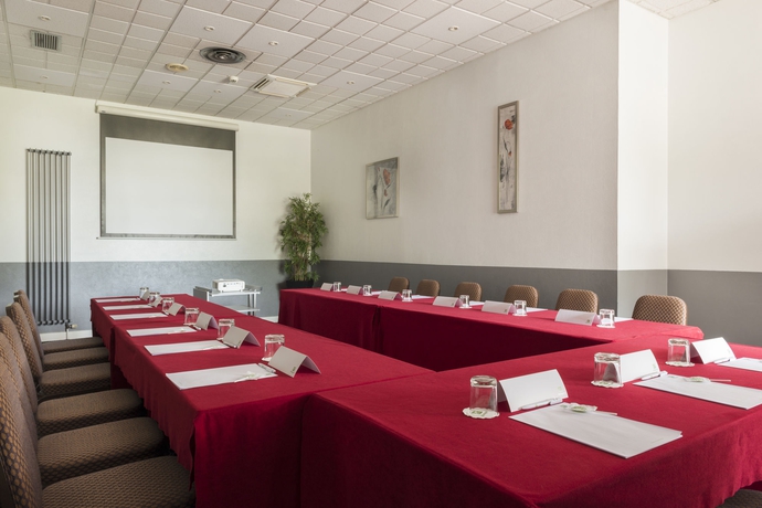 Imagen de los interiores del Hotel Holiday Inn Calais-coquelles, An Ihg. Foto 6