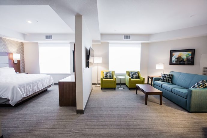 Imagen de la habitación del Hotel Holiday Inn Calgary South Conference Center, an IHG. Foto 5