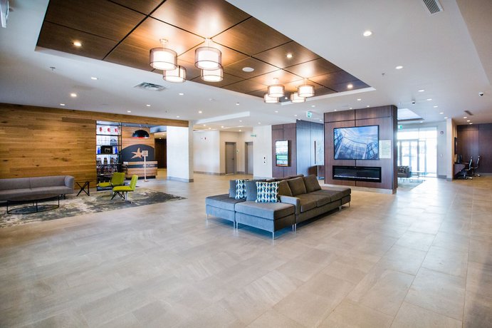Imagen de los interiores del Hotel Holiday Inn Calgary South Conference Center, an IHG. Foto 16