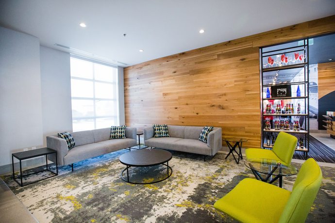 Imagen de los interiores del Hotel Holiday Inn Calgary South Conference Center, an IHG. Foto 17