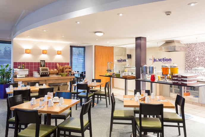 Imagen del bar/restaurante del Hotel Holiday Inn Cambridge, An Ihg. Foto 6