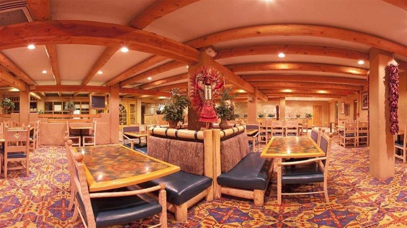 Imagen del bar/restaurante del Hotel Holiday Inn Canyon De Chelly, An Ihg. Foto 2