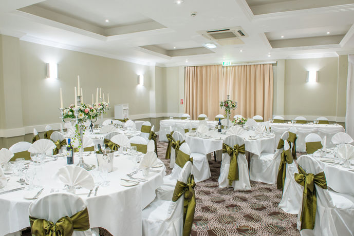 Imagen de los interiores del Hotel Holiday Inn Cardiff - North M4. Foto 8