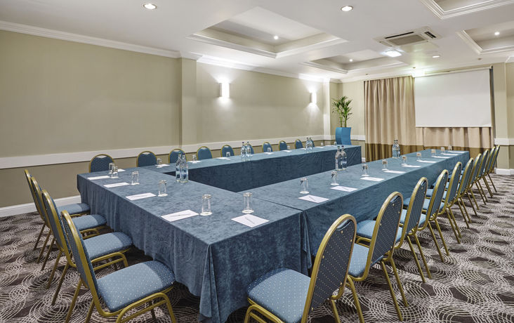 Imagen de los interiores del Hotel Holiday Inn Cardiff - North M4. Foto 10