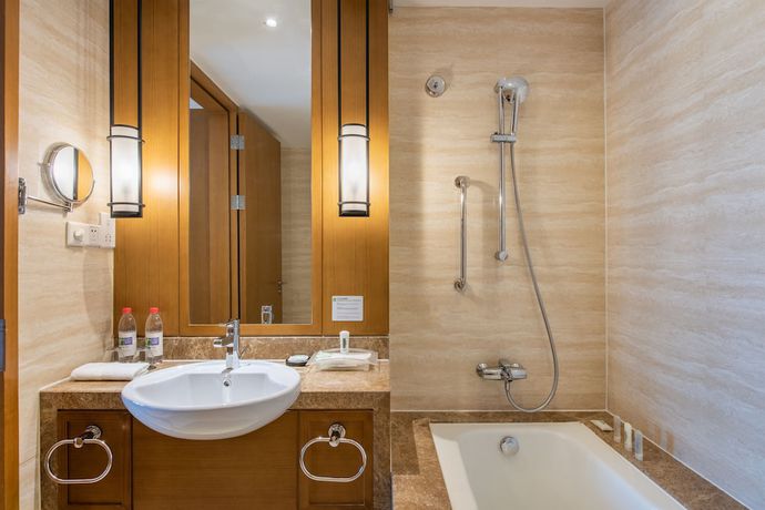 Imagen de los interiores del Hotel Holiday Inn Changbaishan Suites. Foto 15