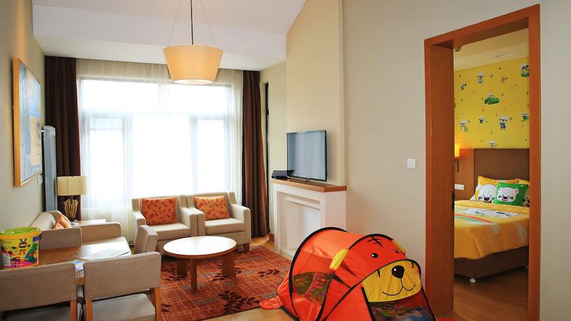 Imagen de la habitación del Hotel Holiday Inn Changbaishan Suites. Foto 12