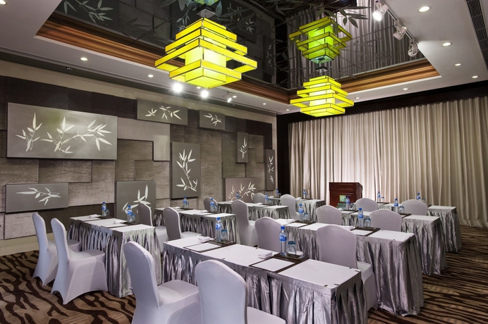Imagen de los interiores del Hotel Holiday Inn Changzhou Wujin, An Ihg. Foto 12