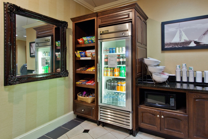 Imagen del bar/restaurante del Hotel Holiday Inn Charleston Riverview, An Ihg. Foto 6