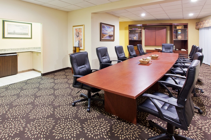 Imagen de los interiores del Hotel Holiday Inn Charleston Riverview, An Ihg. Foto 13