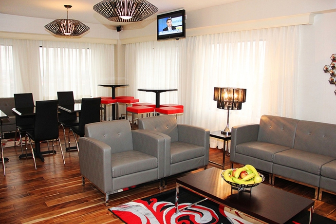 Imagen de los interiores del Hotel Holiday Inn Charlotte University Executive Park, An Ihg. Foto 8