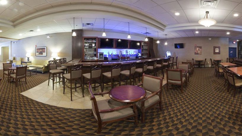 Imagen del bar/restaurante del Hotel Holiday Inn Charlottesville-univ Area, An Ihg. Foto 3