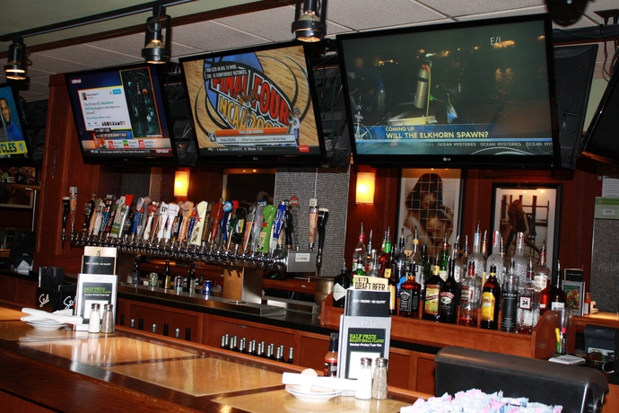 Imagen del bar/restaurante del Hotel Holiday Inn Chicago North Shore, An Ihg. Foto 4