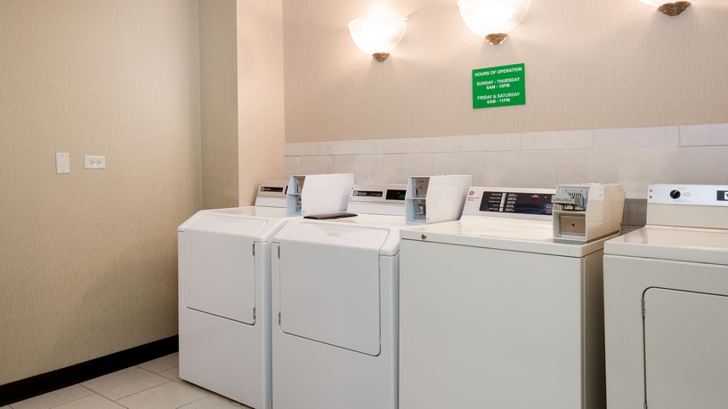 Imagen de los interiores del Hotel Holiday Inn Chicago Nw Crystal Lk Conv Ctr, An Ihg. Foto 12
