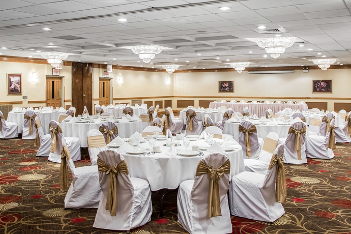 Imagen de los interiores del Hotel Holiday Inn Chicago &ndash; Midway Airport S, An Ihg. Foto 7