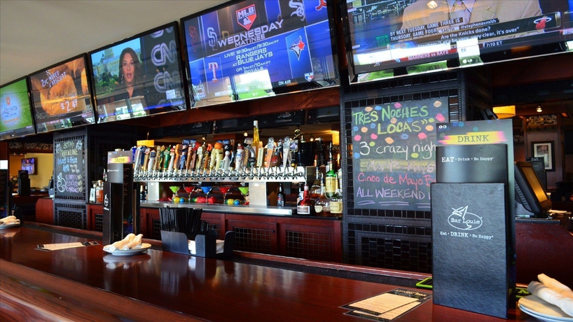 Imagen del bar/restaurante del Hotel Holiday Inn Chicago-oakbrook, An Ihg. Foto 2