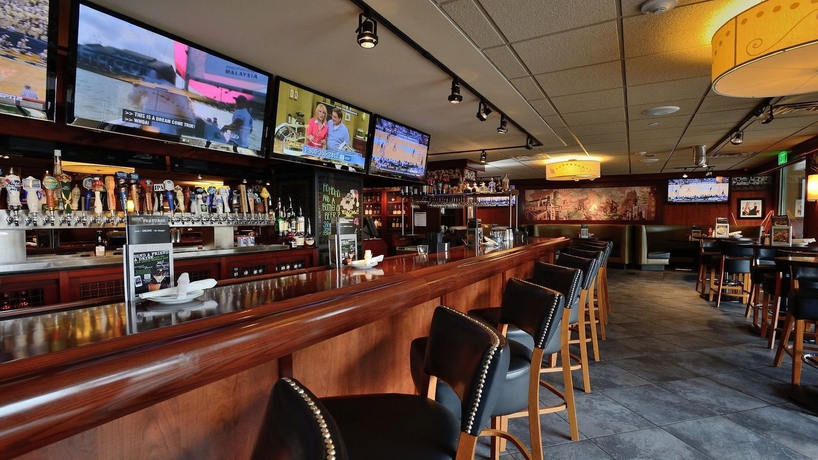Imagen del bar/restaurante del Hotel Holiday Inn Chicago-oakbrook, An Ihg. Foto 4